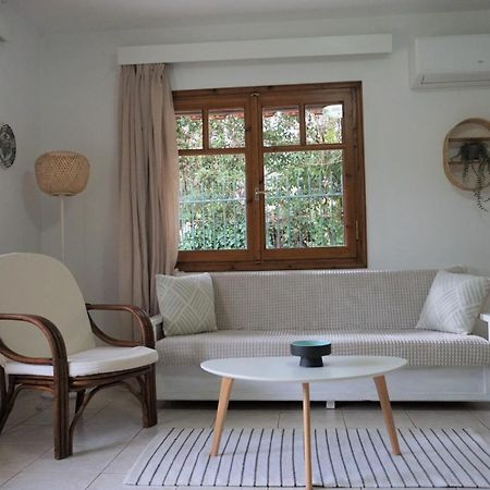Small Theater Apartment Epidaurus 外观 照片