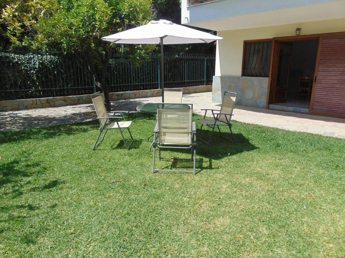 Small Theater Apartment Epidaurus 外观 照片