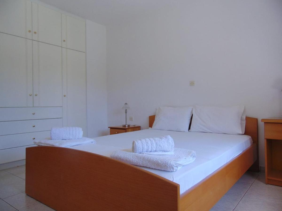 Small Theater Apartment Epidaurus 外观 照片