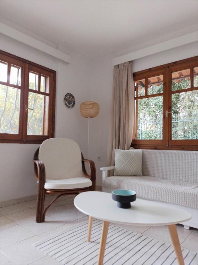Small Theater Apartment Epidaurus 外观 照片