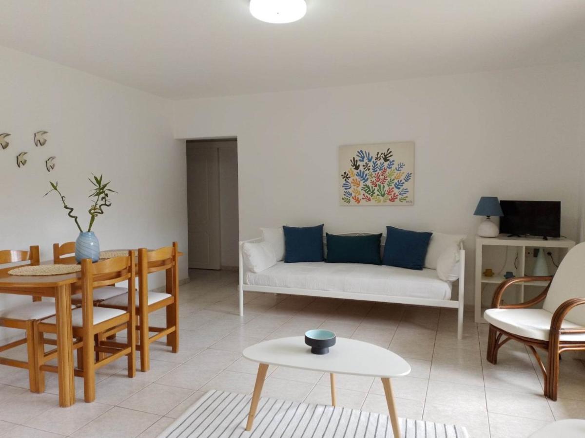 Small Theater Apartment Epidaurus 外观 照片